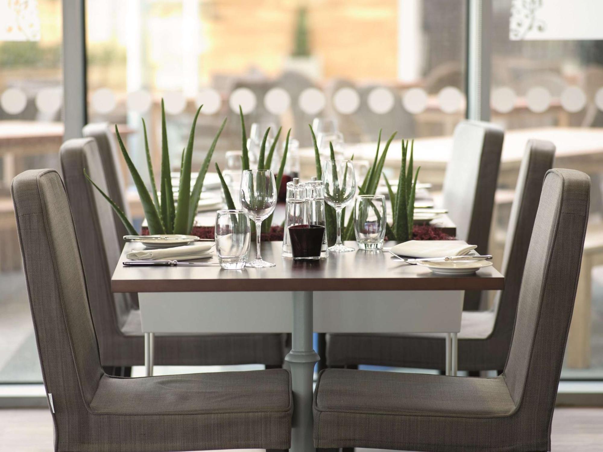 Radisson Blu Hotel East Midlands Airport Castle Donington Restaurant bilde